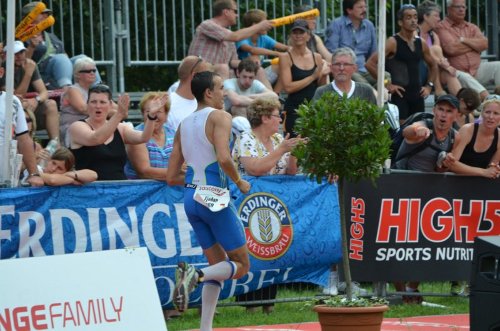 Fjodor beim Zieleinlauf mit Sub 10h! Fjodor beim Zieleinlauf mit Sub 10h!