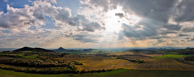 Die Sehnsucht kann auch in schöne Nähe führen! Die Sehnsucht kann auch in schöne Nähe führen!