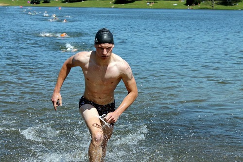 Marvin entspringt dem Wasser .. Marvin entspringt dem Wasser ..